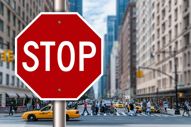 stop-2308938_650